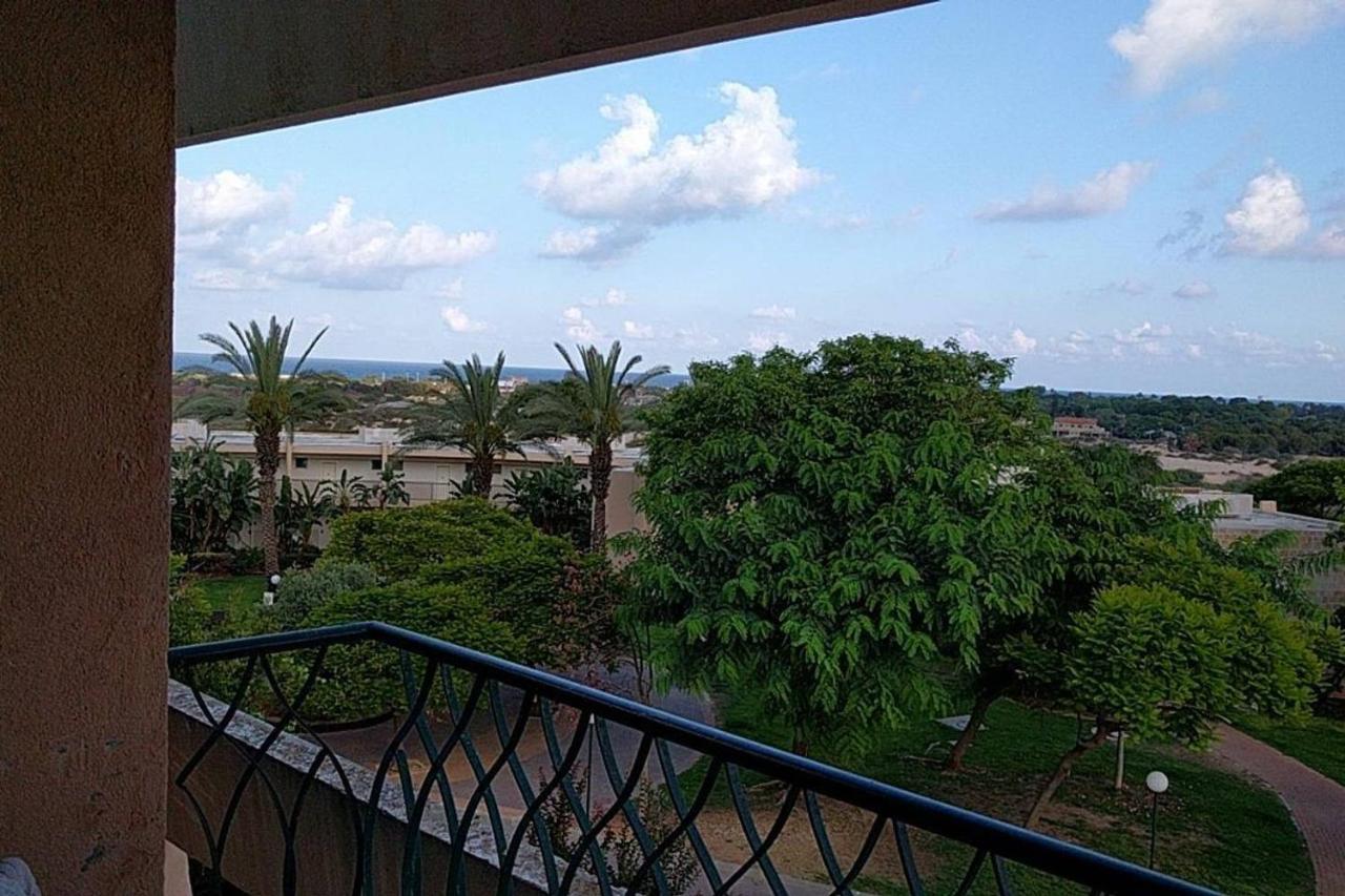 Caesars Place Sea View 2Br Neot Golf Caesarea Bagian luar foto